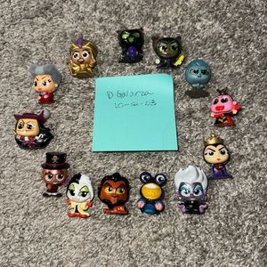 Disney Doorables Villians w/bonus set